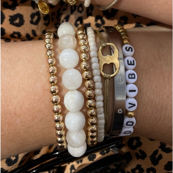 Meet your Posher, Sidney - Picture 1 of 1